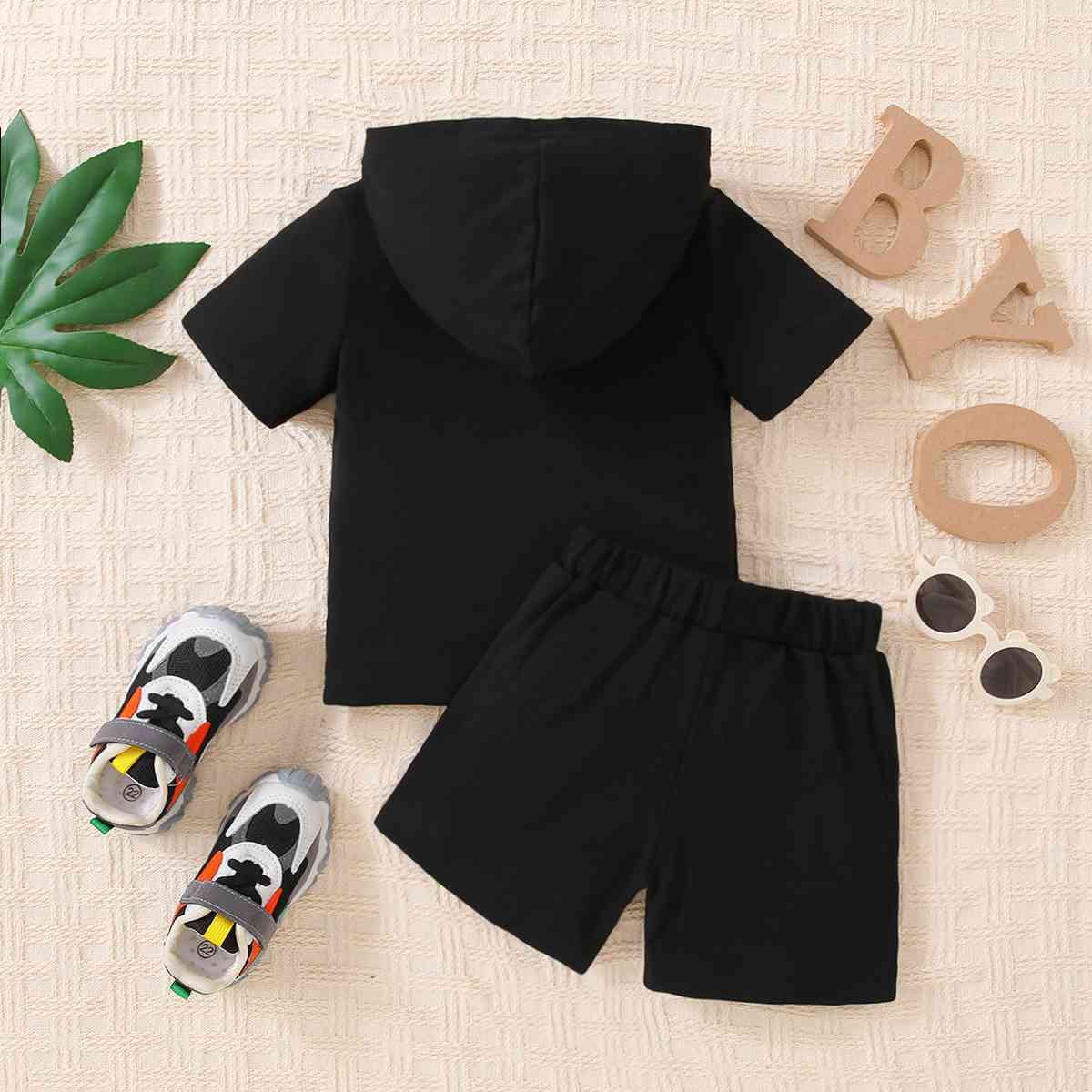 Toddler MAMA'S BOY Graphic Short Sleeve Hoodie and Shorts Set